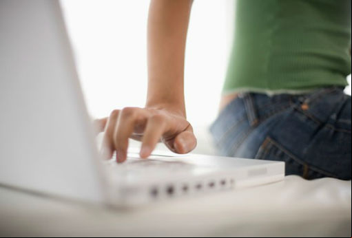 CDH aprova projeto que torna crime a 'vingança pornográfica'